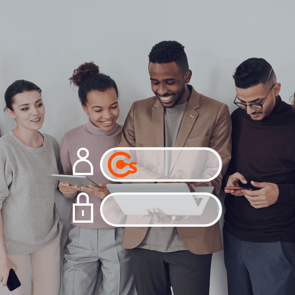 Persona gestionando pólizas desde casa. Consulte fácil.